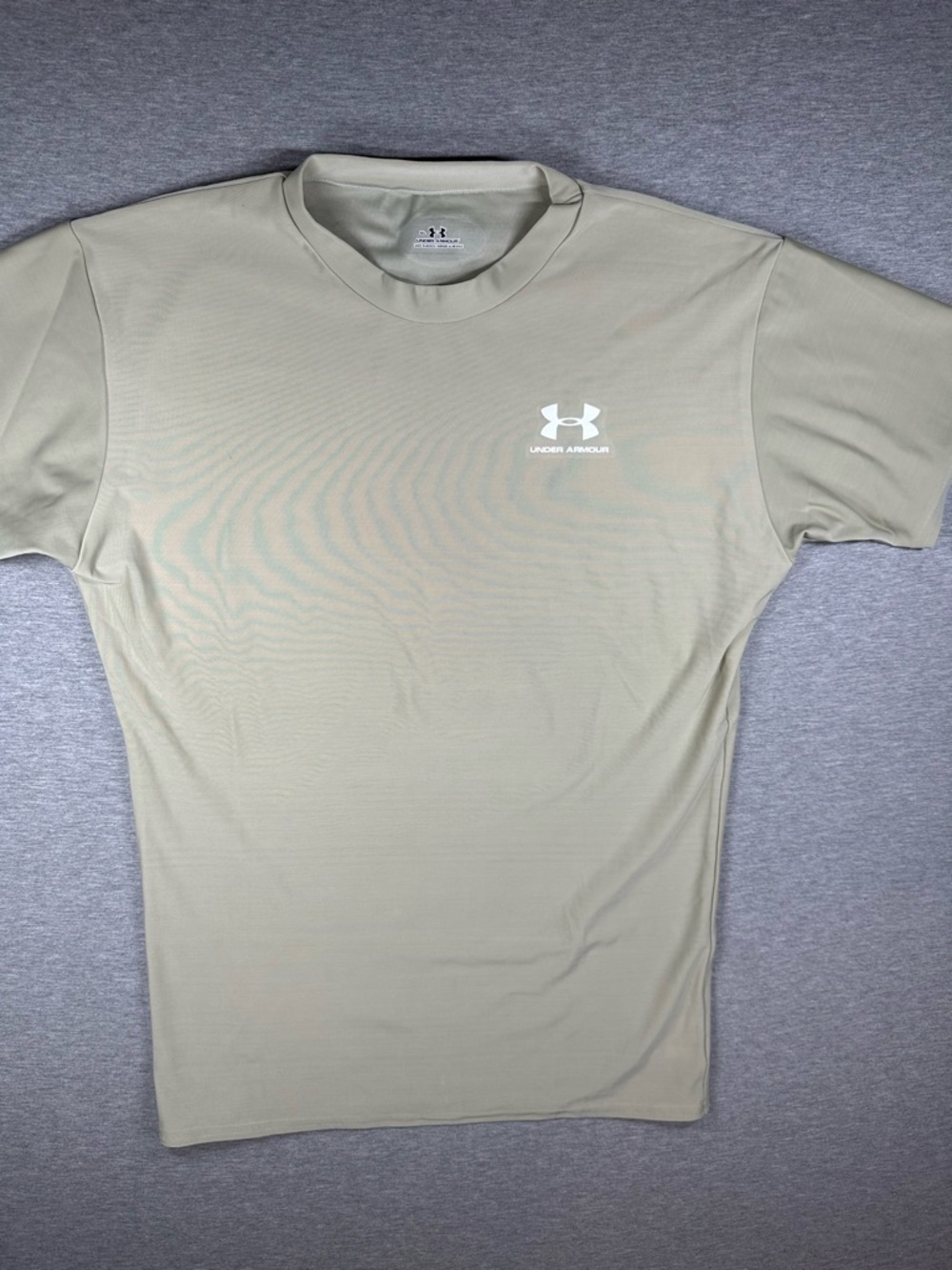 Under Armour Men’s Short Sleeve Performance Tee in Light Olive Green